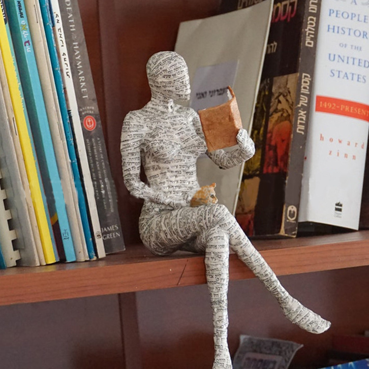 La donna che legge Statue astr - Yoga Fitness Model recensione e prezzo